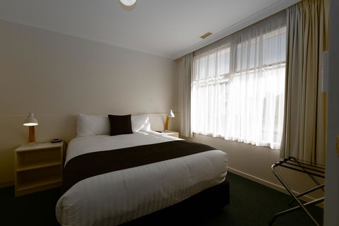 Barclay Motor Inn - Go Out 5