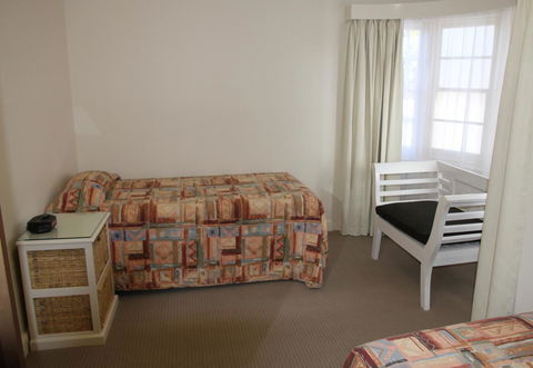 Barclay Motor Inn - Go Out 42