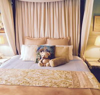 Wandering Geese Boutique Bed and Breakfast - Pubs and Clubs