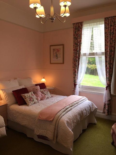 Wandering Geese Boutique Bed And Breakfast - Go Out 1