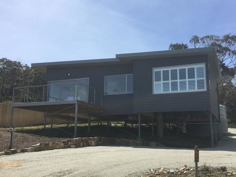 Couples Getaway On Bruny Island - Go Out 20