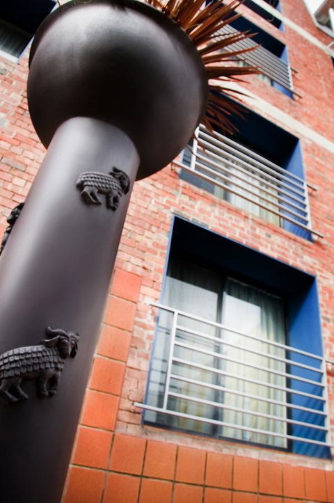 The Old Woolstore Apartment Hotel - Pubs and Clubs 38