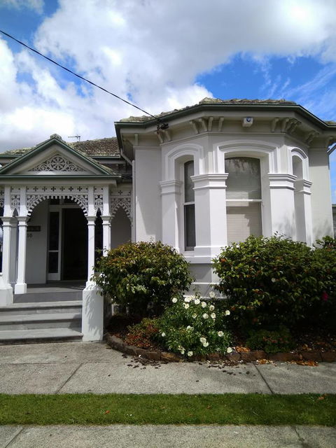 Riverbank Villa - Go Out 7