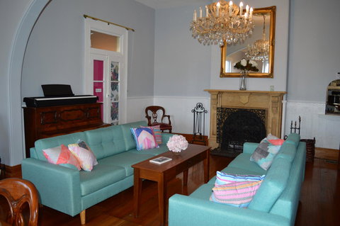 The Dragonfly Inn - Go Out 27