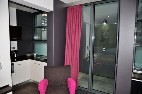 Zero Davey Boutique Apartment Hotel - Pubs and Clubs 33