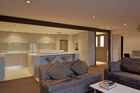 Zero Davey Boutique Apartment Hotel - Pubs and Clubs 21