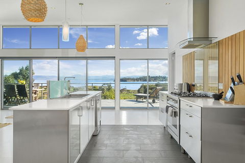 Sunset Bay Escape - Go Out 22