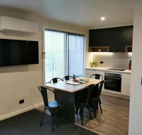 Youngtown Executive Apartments - Pubs and Clubs