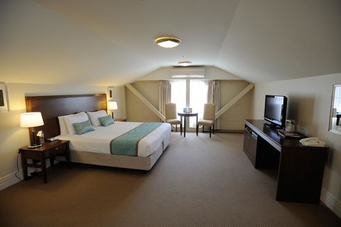 Launceston Central Apartment Hotel Official - Pubs and Clubs 26