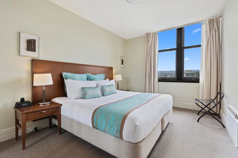 Launceston Central Apartment Hotel Official - Pubs and Clubs 16