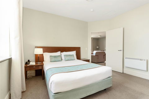 Launceston Central Apartment Hotel Official - Pubs and Clubs 6