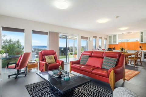 Manfield Seaside Bruny Island - Go Out 4