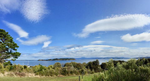 Manfield Seaside Bruny Island - Go Out 33