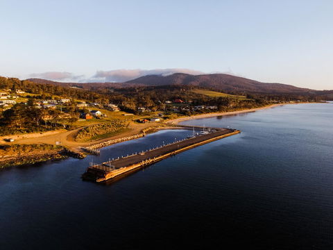 Manfield Seaside Bruny Island - Go Out 23