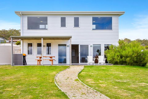 Manfield Seaside Bruny Island - Go Out 19