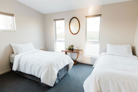 Manfield Seaside Bruny Island - Go Out 28