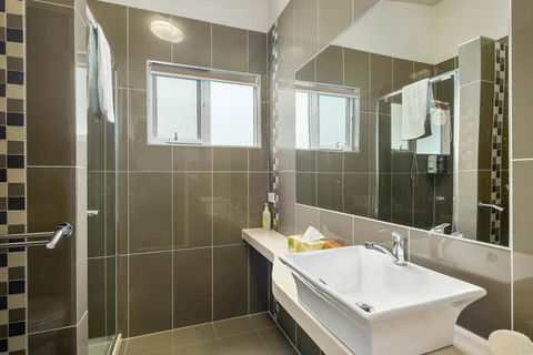 Manfield Seaside Bruny Island - Go Out 17