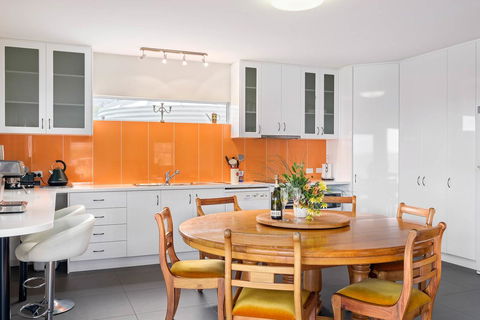 Manfield Seaside Bruny Island - Go Out 5
