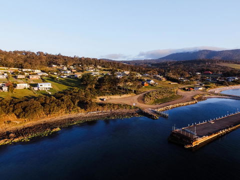 Manfield Seaside Bruny Island - Go Out 22