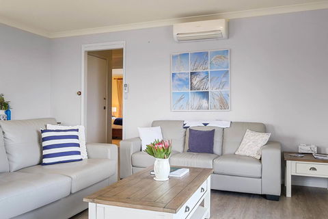 Omaroo Cottage Bruny Island - Go Out 4