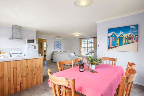 Omaroo Cottage Bruny Island - Go Out 7
