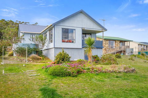 Omaroo Cottage Bruny Island - Go Out 16