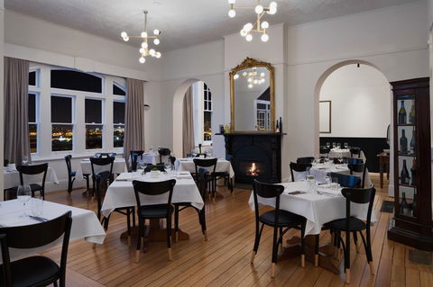 Rydges Hobart - Pubs and Clubs 12