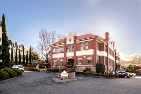 Rydges Hobart - Pubs and Clubs 17