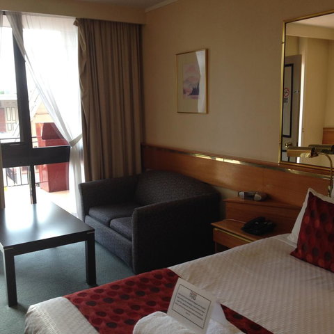 Commodore Regent - Go Out 12