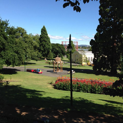 Commodore Regent - Go Out 15