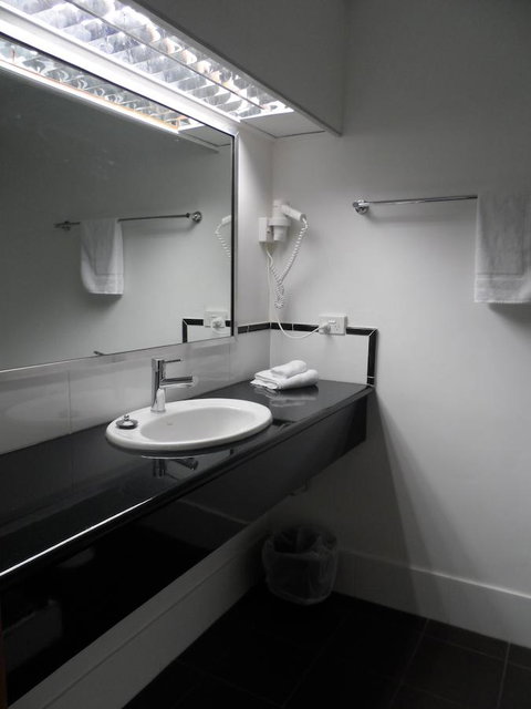 Commodore Regent - Go Out 8