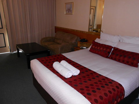 Commodore Regent - Go Out 32