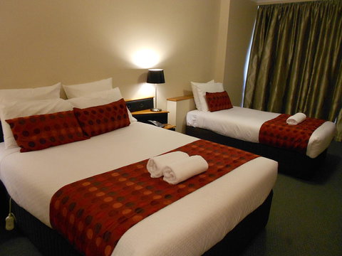 Commodore Regent - Go Out 35