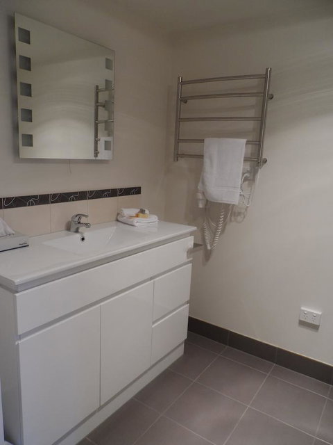 Commodore Regent - Go Out 26