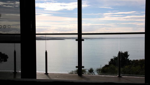 SEA EAGLE COTTAGE Amazing Views Of Bay Of Fires - Go Out 25