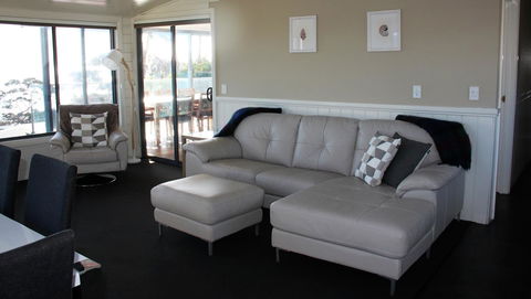SEA EAGLE COTTAGE Amazing Views Of Bay Of Fires - Go Out 5