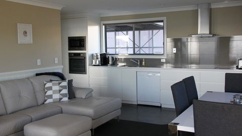 SEA EAGLE COTTAGE Amazing Views Of Bay Of Fires - Go Out 23