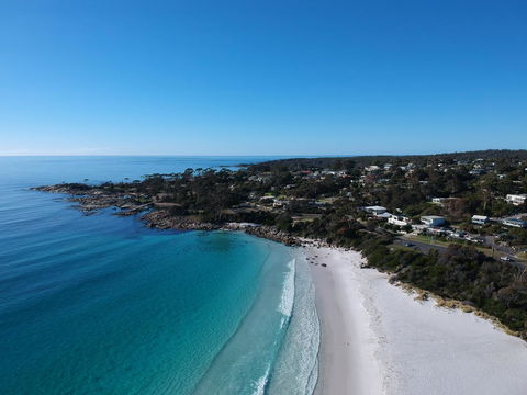 SEA EAGLE COTTAGE Amazing Views Of Bay Of Fires - Go Out 13