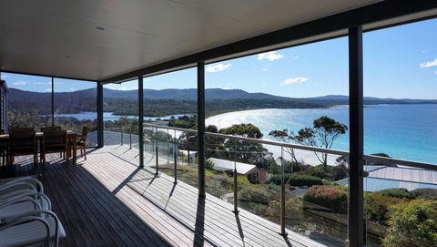SEA EAGLE COTTAGE Amazing Views Of Bay Of Fires - Go Out 0