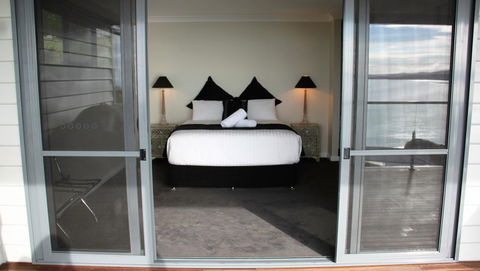 SEA EAGLE COTTAGE Amazing Views Of Bay Of Fires - Go Out 8