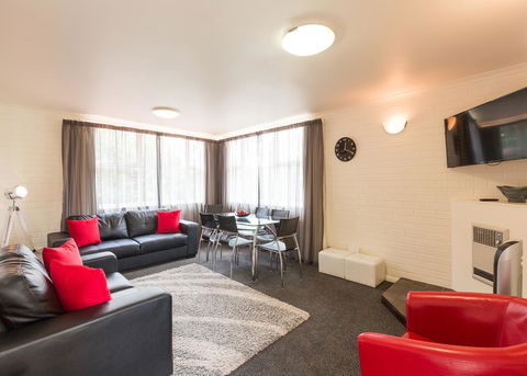 Graham Apartments - Pubs and Clubs 20