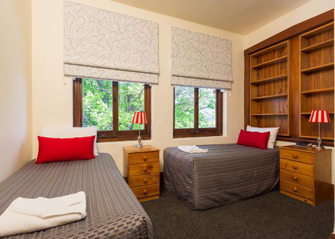 Graham Apartments - Pubs and Clubs 21