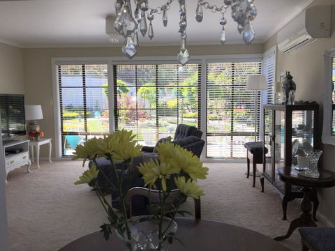 Garden By The Beach - Gateway To The East Coast, Close To Airport - Pubs and Clubs 11