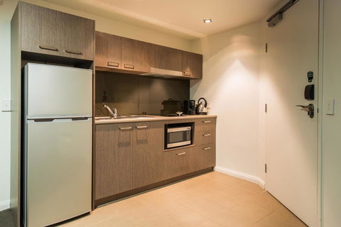 Mantra Collins Hotel - Pubs and Clubs 32