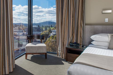 Mantra Collins Hotel - Pubs and Clubs 27