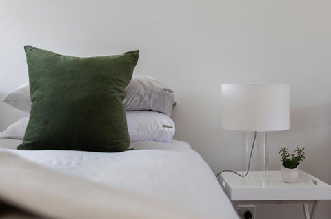 A Cottage In Richmond - Pubs and Clubs 7