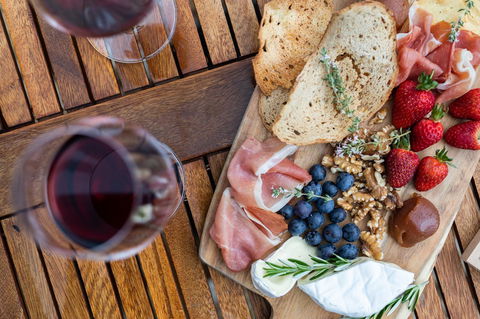 A Cottage In Richmond - Pubs and Clubs 14