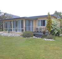 Bruny Ocean Cottage - Pubs and Clubs