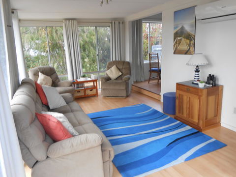 Bruny Ocean Cottage - Go Out 2