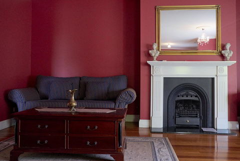 Aldermere Estate Luxury Apartments - Pubs and Clubs 14